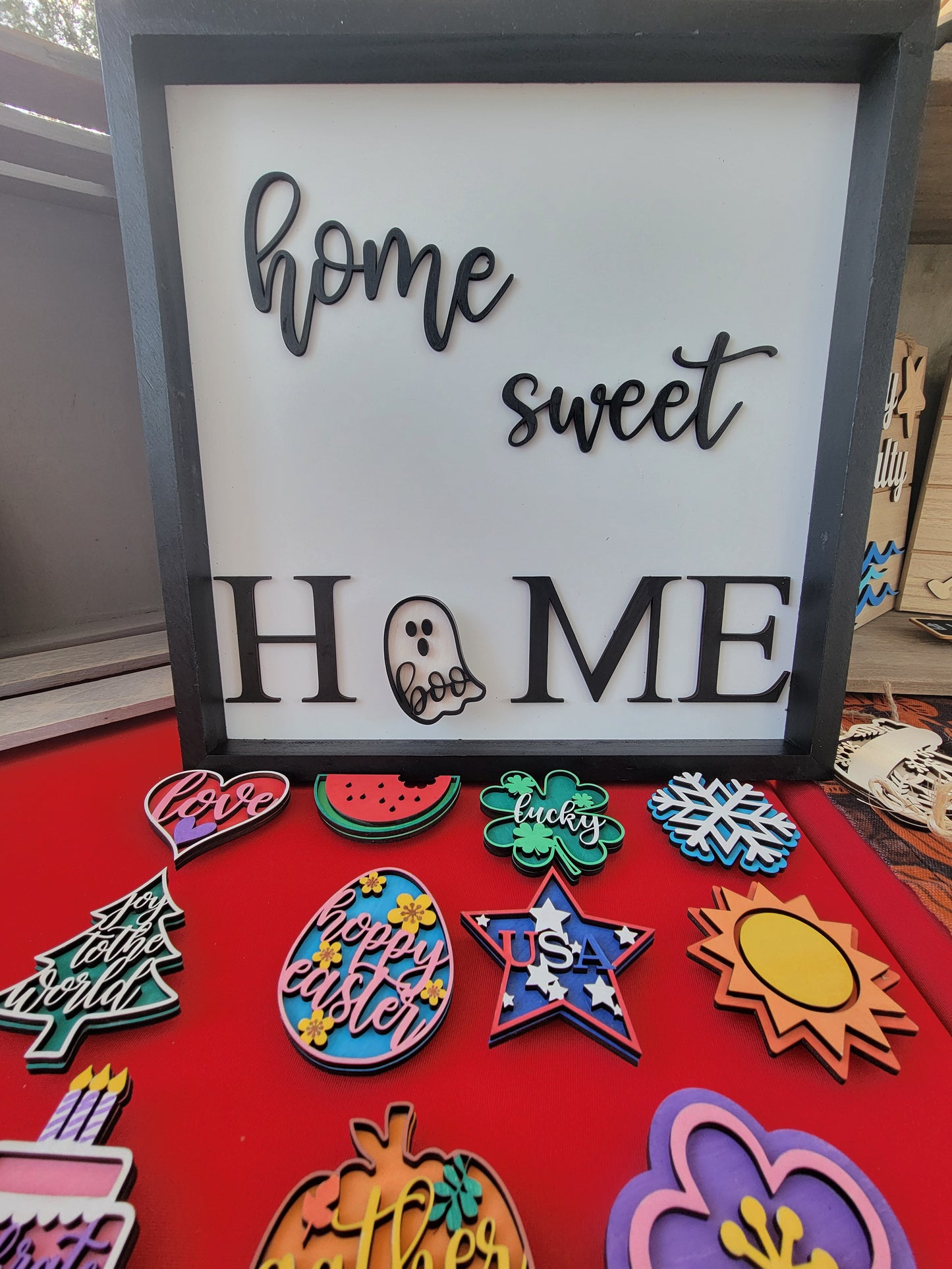 Home seasonal sign